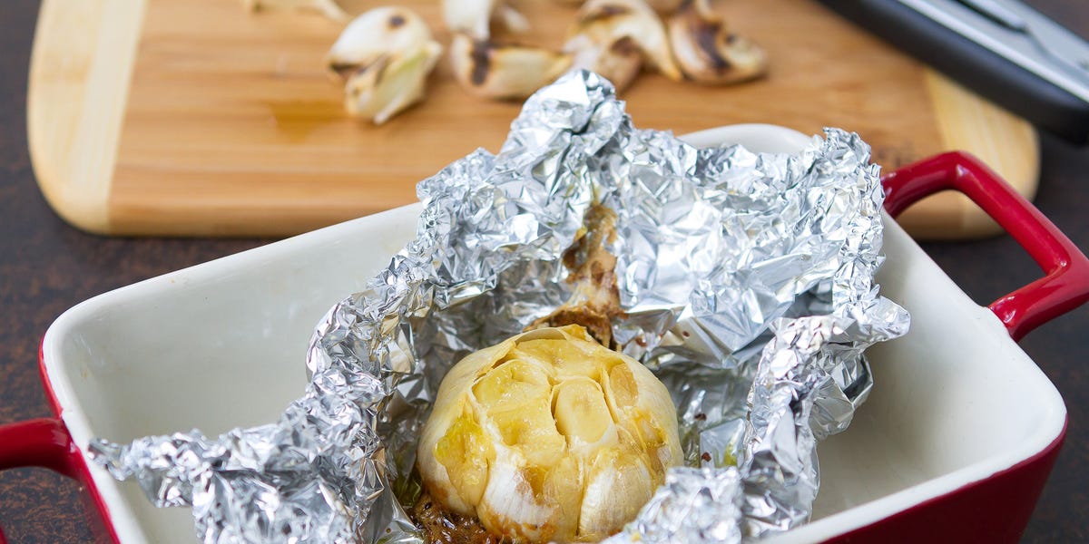 Roast Garlic 3 Ways: Oven, Air Fryer, and Microwave Guide